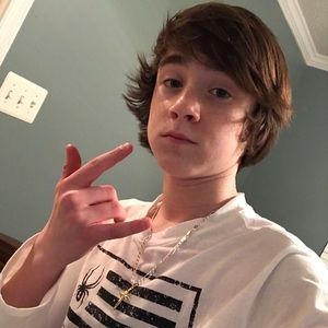 Meet your Posher, Sam